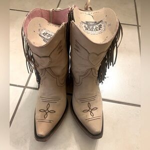 Lane boots junk Gypsy spirit animal shortie  boots